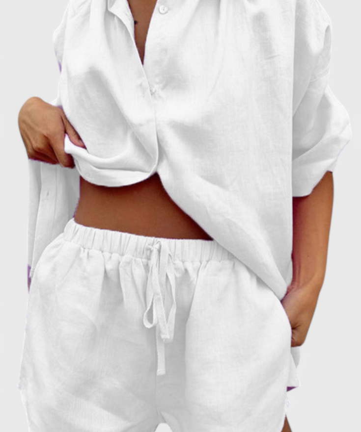 Anika Conjunto de Dos Piezas con Camisa de Botones y Pantalones Cortos con Cuerda