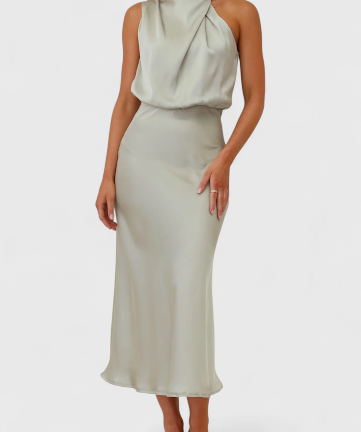 Rina Vestido Elegante de Cuello Halter Drapeado