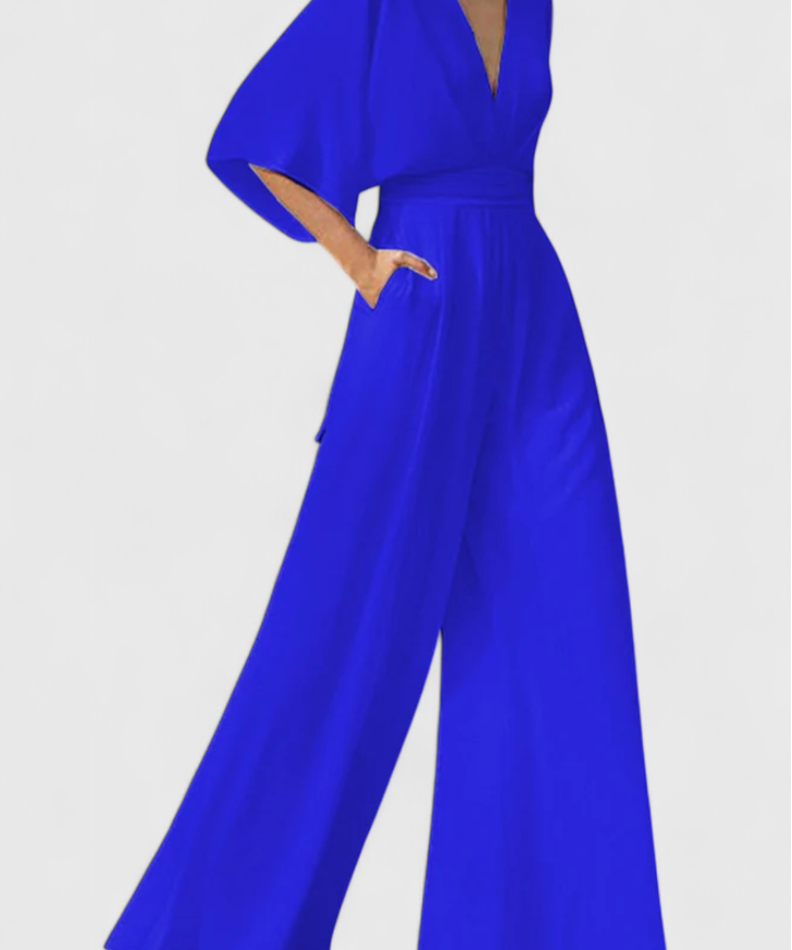 Isaura Mono Largo Elegante con Pierna Ancha y Escote en V