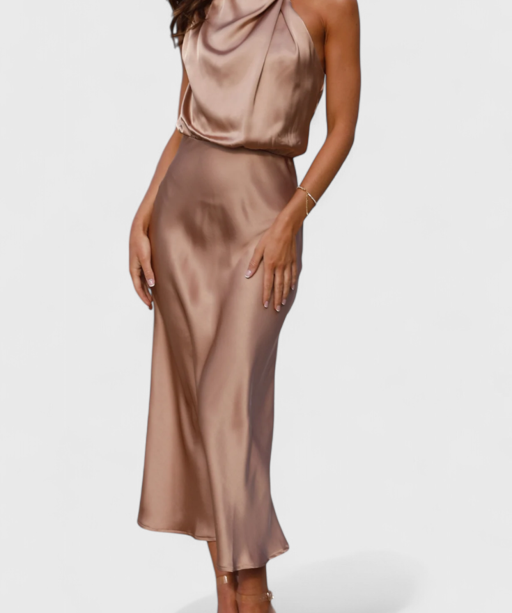 Rina Vestido Elegante de Cuello Halter Drapeado