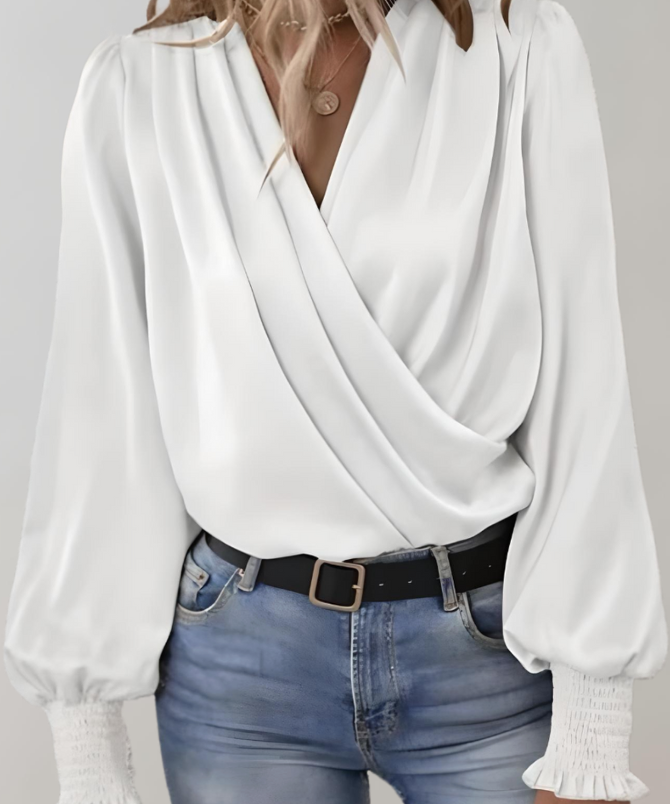 Quinn Blusa Elegante de Manga Larga con Escote en V