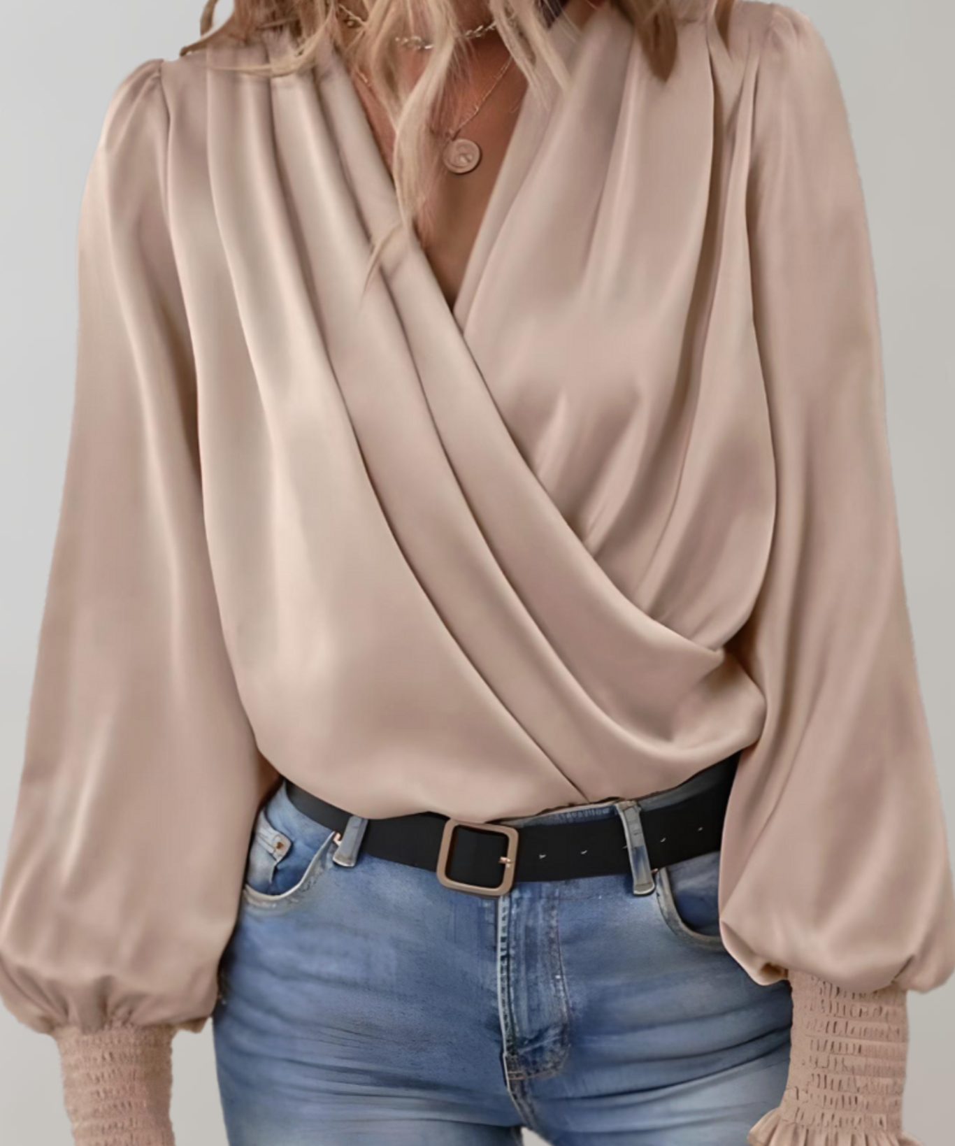 Quinn Blusa Elegante de Manga Larga con Escote en V